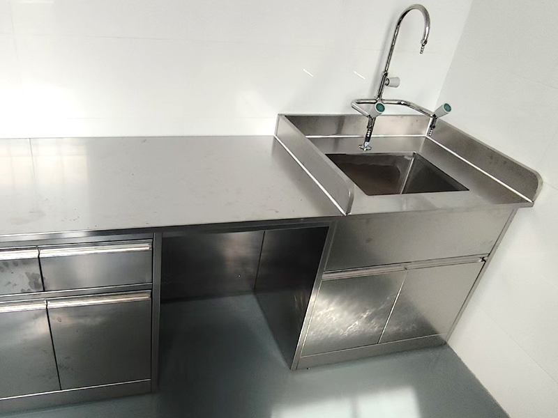 实验室水槽材质对比PP水槽与不锈钢水槽怎么选_华巨升
